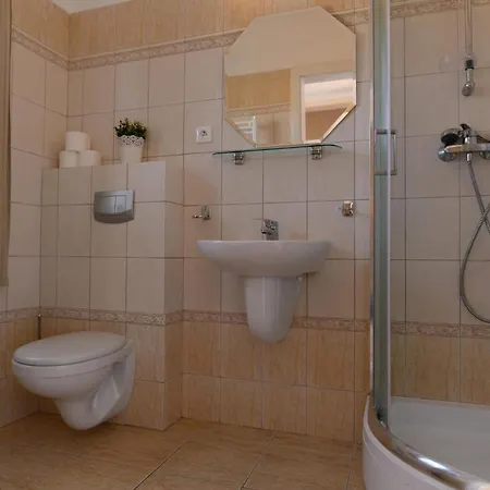 Amber House Swierkowa شقة Debina (Ustka)
